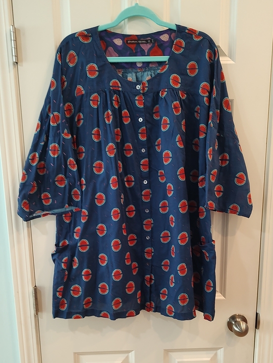 Gudrun Sjoden Tops - Gudrun Sjoden Navy Blue Button-Front Tunic with Red Circular Print
